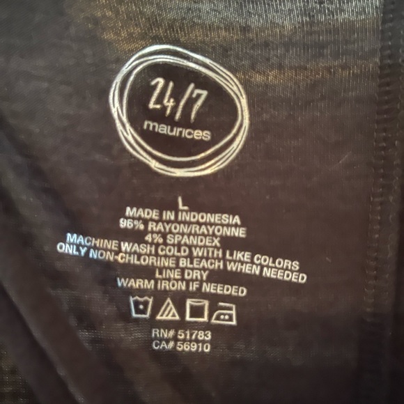 Maurice’s 24/7 Tank - Picture 2 of 4